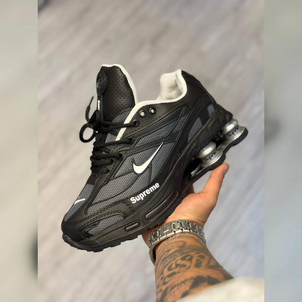 ZAPATILLAS NIKE Shox R4 x Supreme