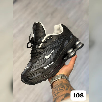 ZAPATILLAS NIKE Shox R4 x Supreme