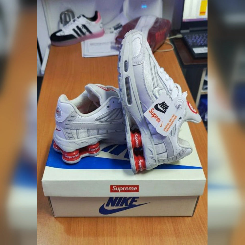 ZAPATILLAS NIKE Shox R4 x Supreme